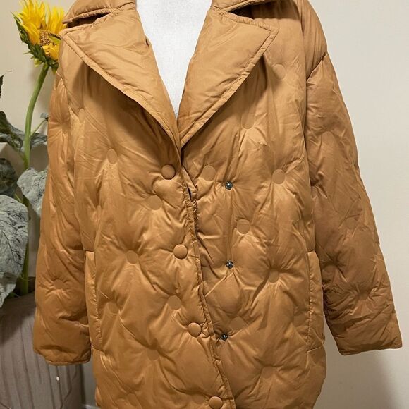 Avec Les Filles Cushion Quilted Jacket
Retail $279 | Size: M
NWOT never worn - Picture 7 of 11